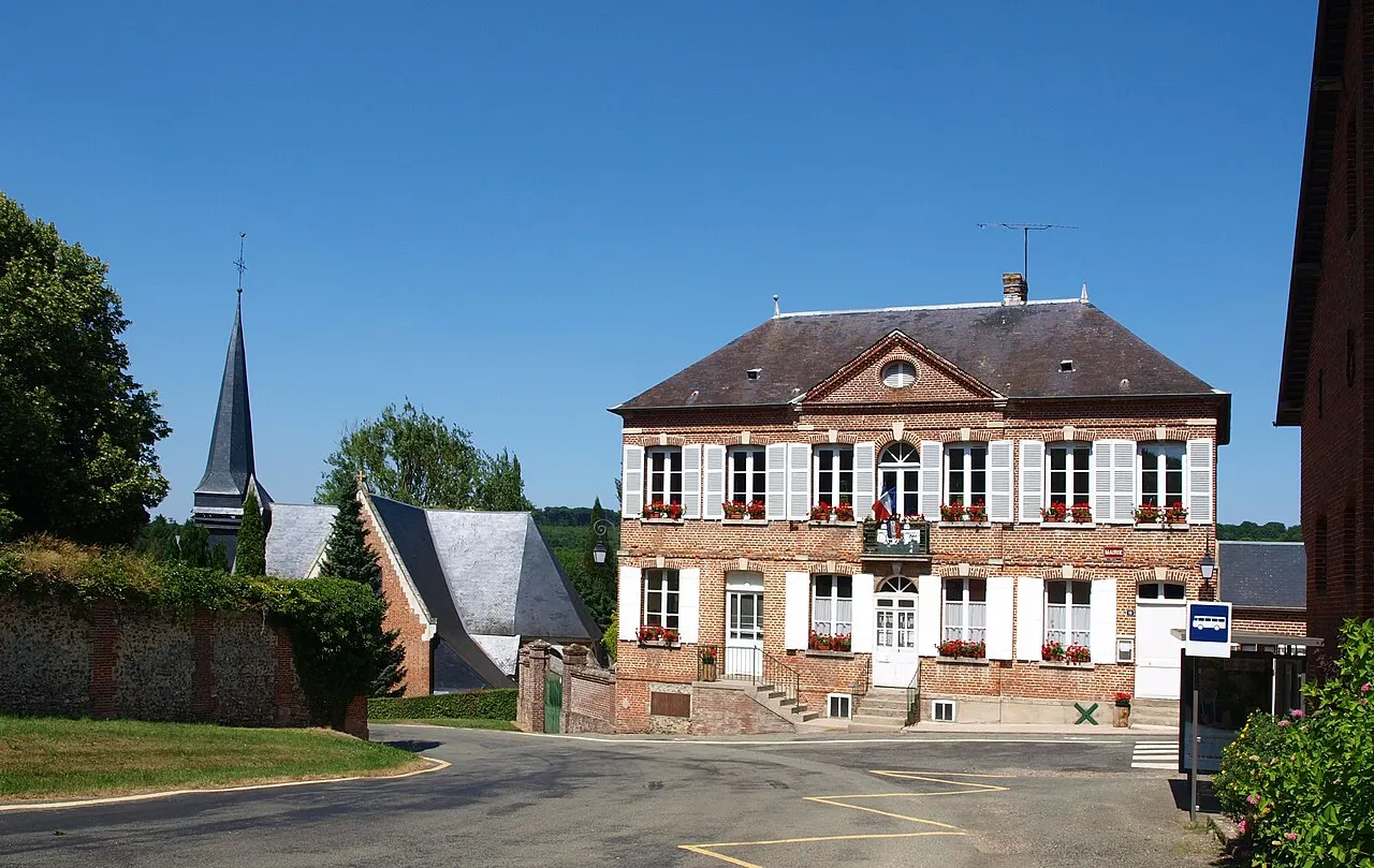 Achy (Oise, France) ; mairie & église