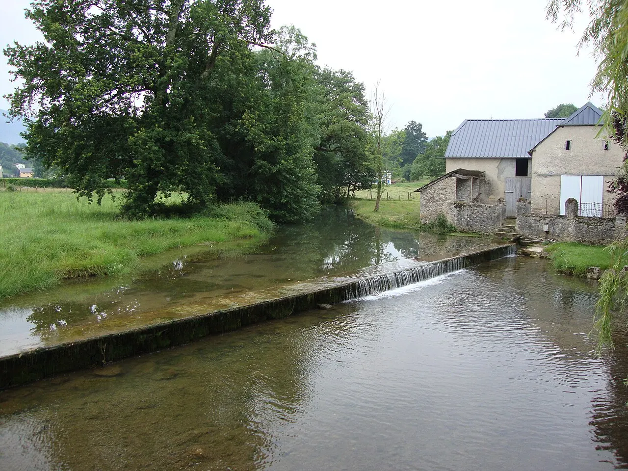Agnos (Pyr-Atl, Fr) Mielle (river).