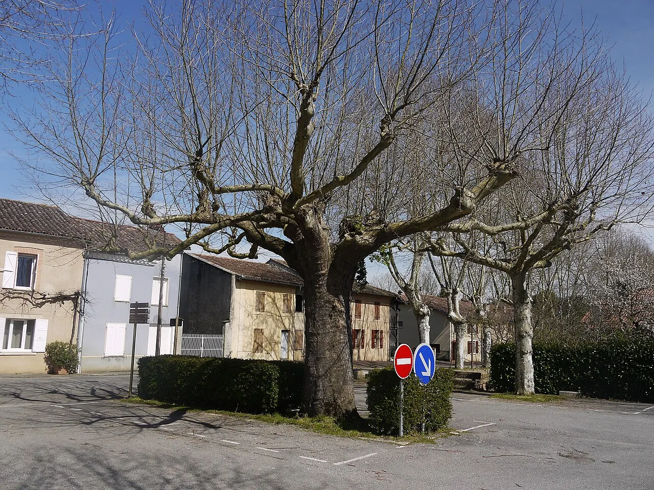 Une rue du village d'Anan.