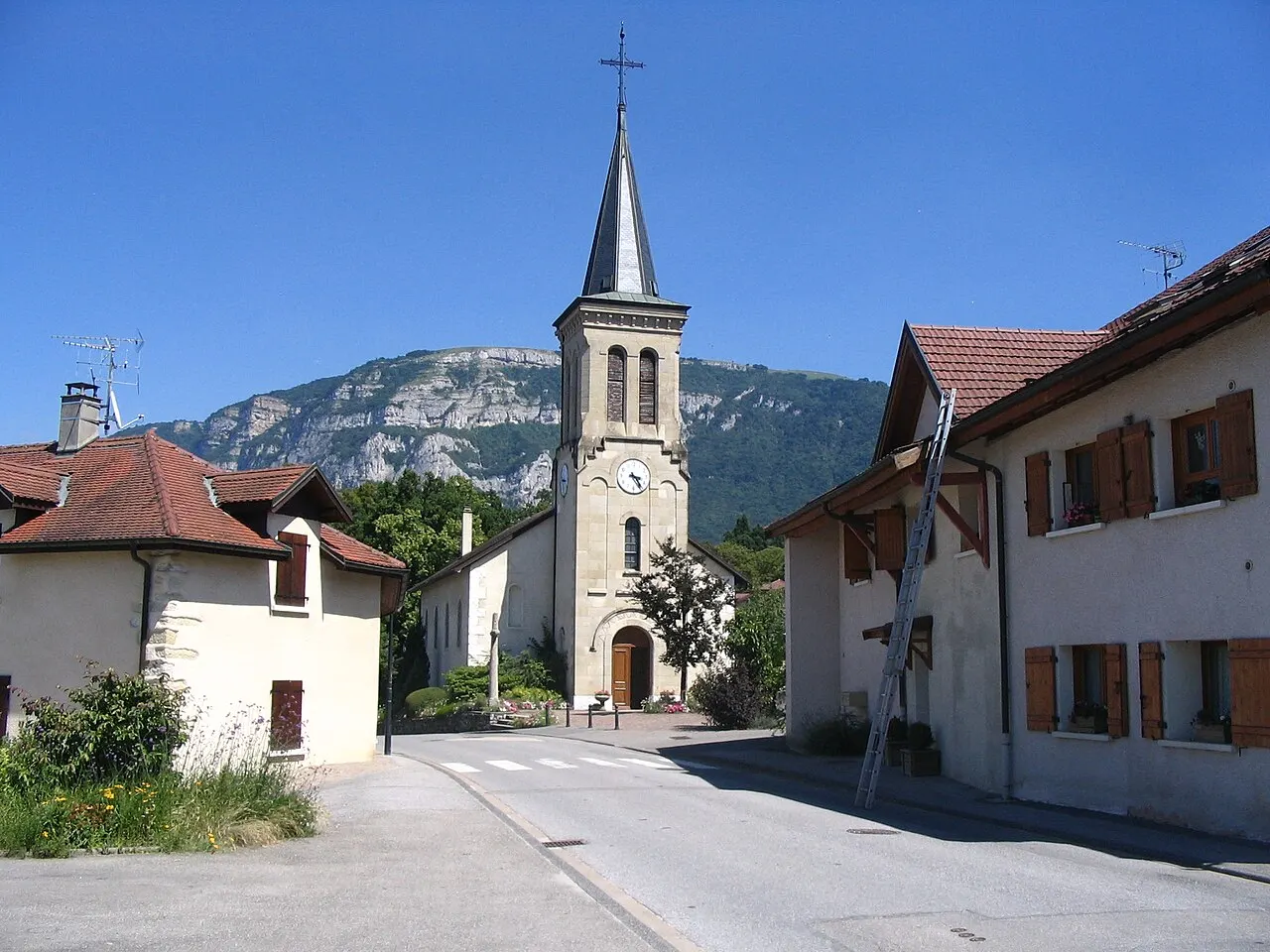 Archamps (Haute Savoie) au pied du mont Salève. Église Saint-Maurice d'Archamps
