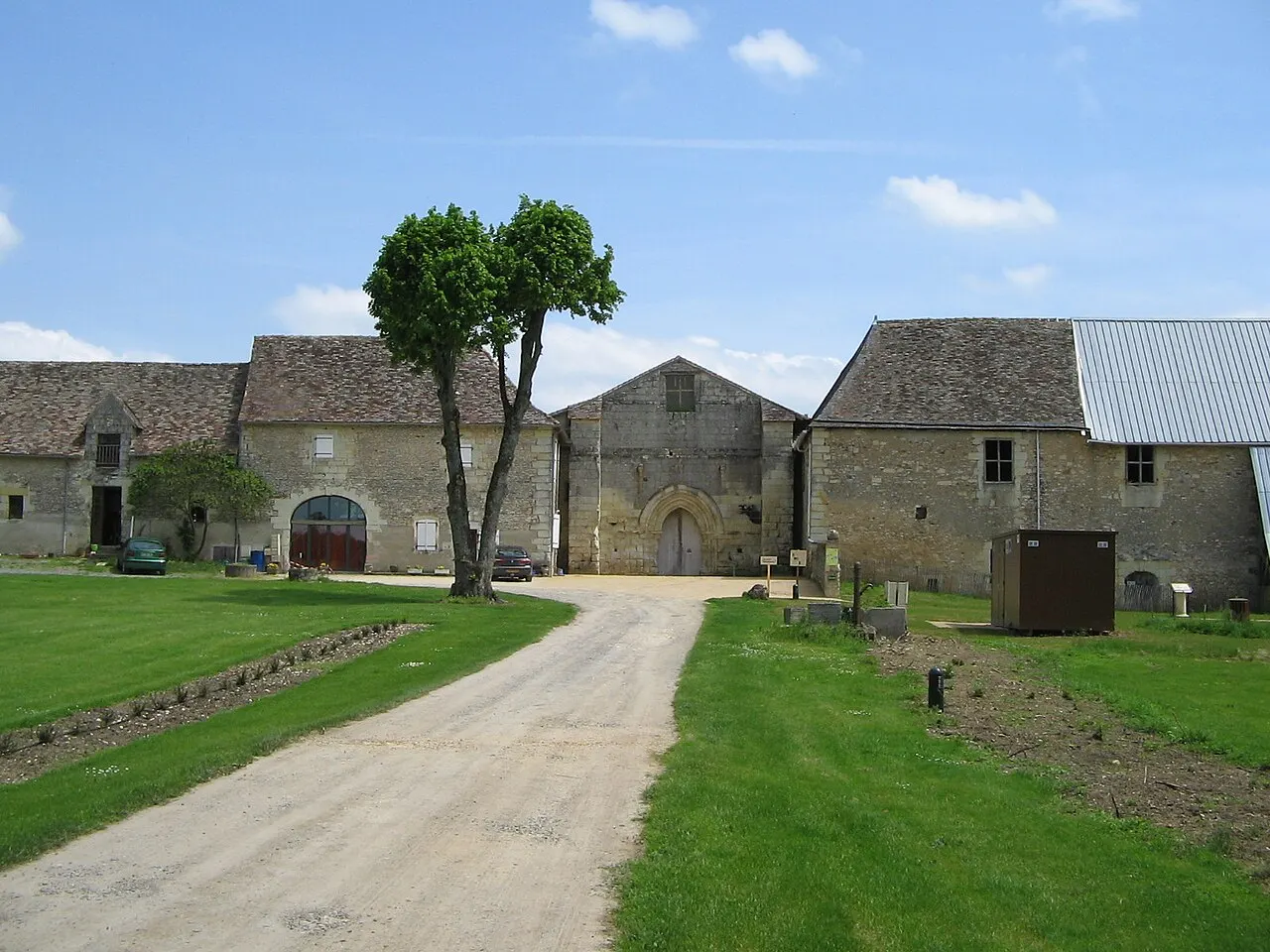 L'abbaye de l'Etoile (86) en mai 2012. (Archigny,département de la Vienne, région Poitou-Charentes).