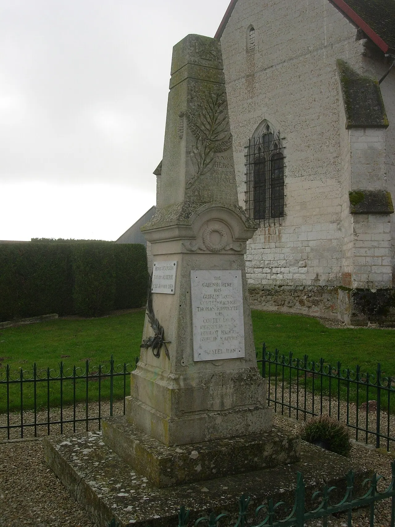 Monument aux morts d'Aubeterre (Aube - France)