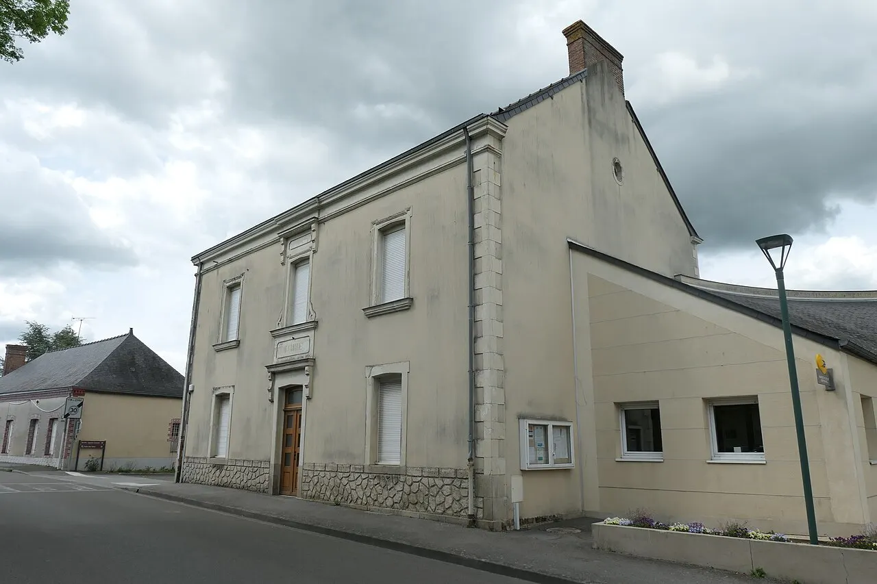 Mairie de Ballots (Mayenne, France)