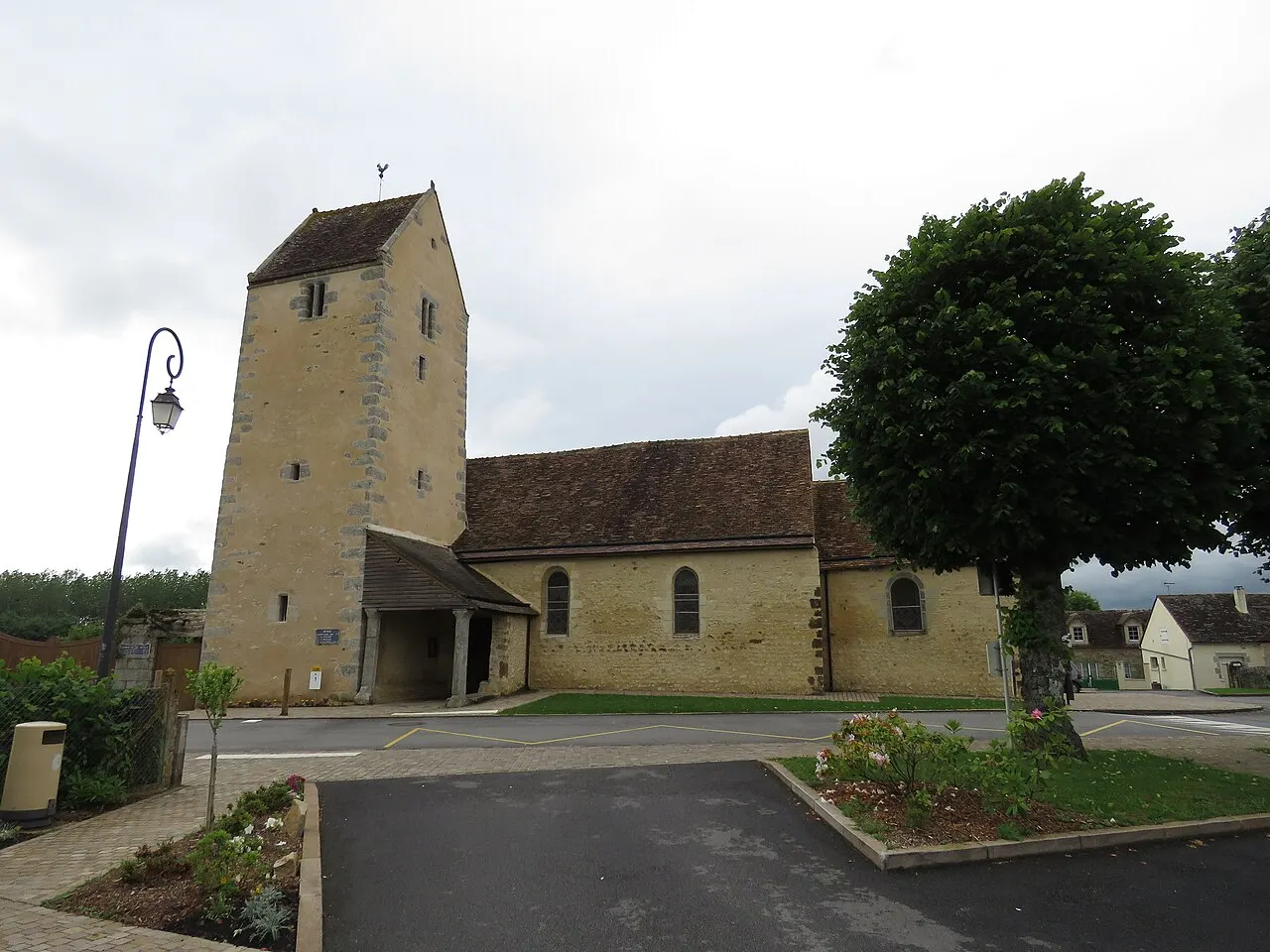 Église Saint-Germain de Bérus.