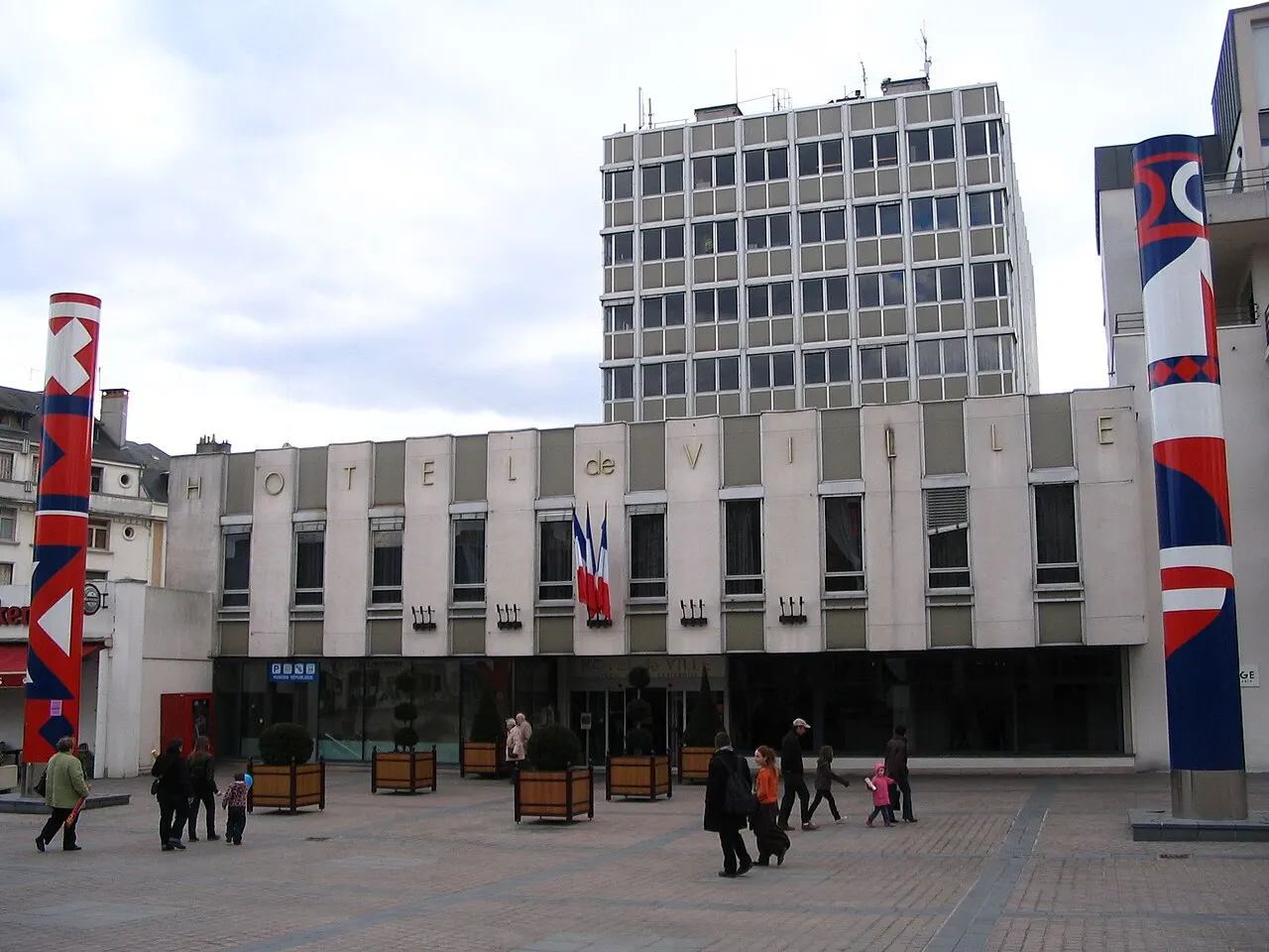 L'Hôtel de Ville de Châteauroux, Indre, France.