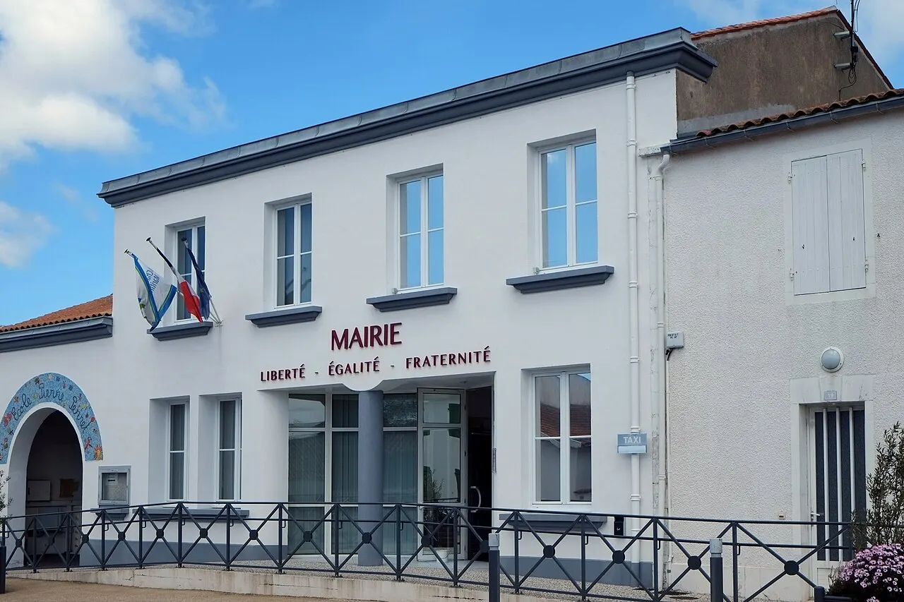 Mairie Clavette Charente-Maritime France