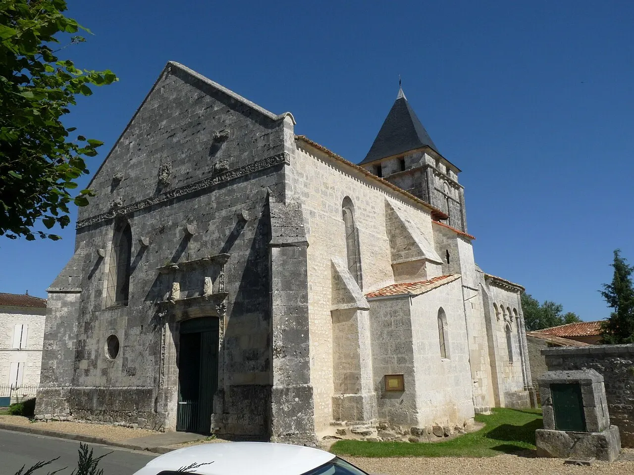 Eglise de Clion, Charente-Maritime, France