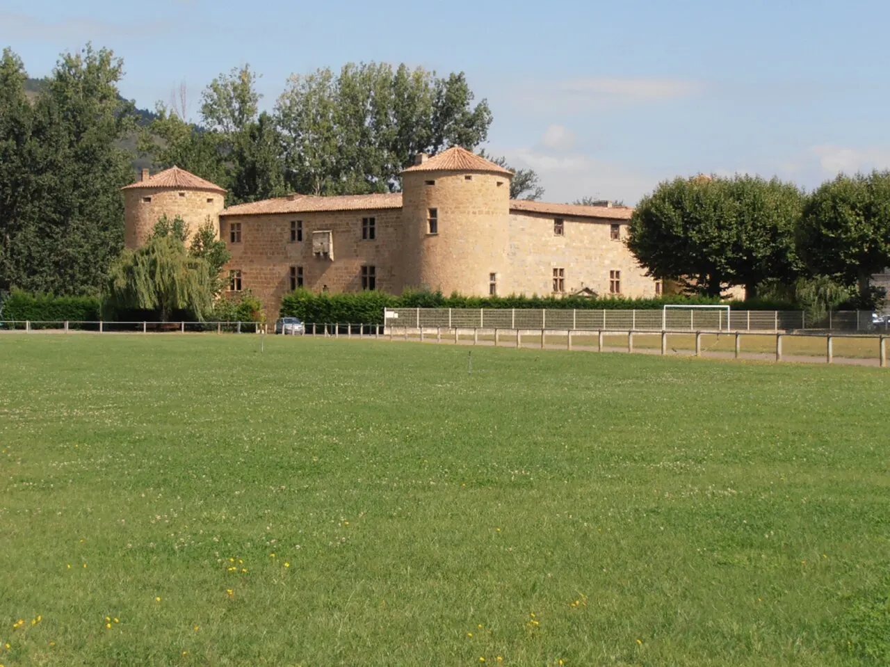 This building is classé au titre des monuments historiques de la France.