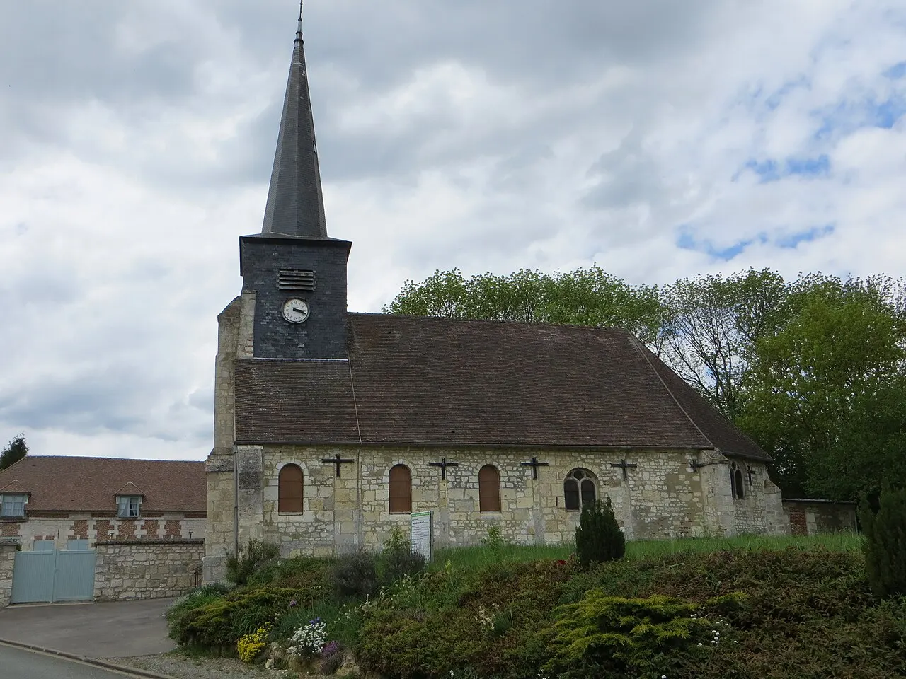 Vue générale de l'église