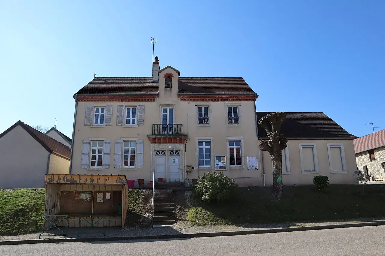 Mairie de Cuiserey (21).