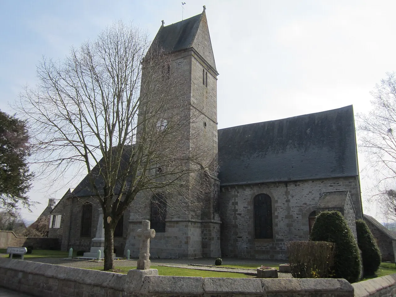 Église Saint-Denis de fr:Cuves
