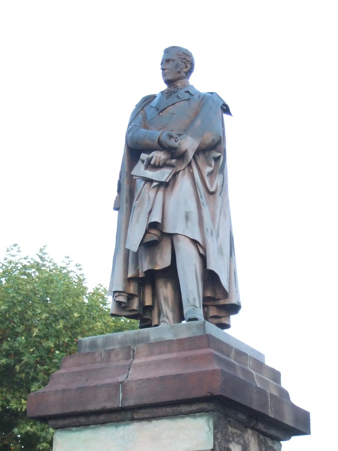 Statue du Duc Decazes sur la place Decazes à Decazeville