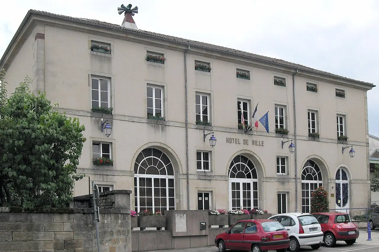 L'hôtel de ville de Dompaire