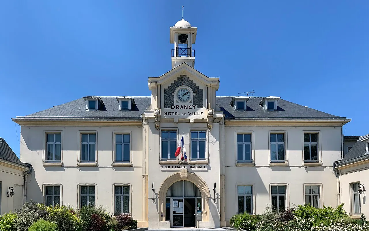 Hôtel de ville de Drancy.