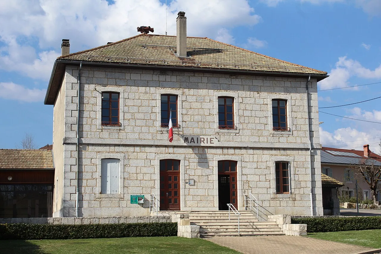 Mairie d'Échallon.