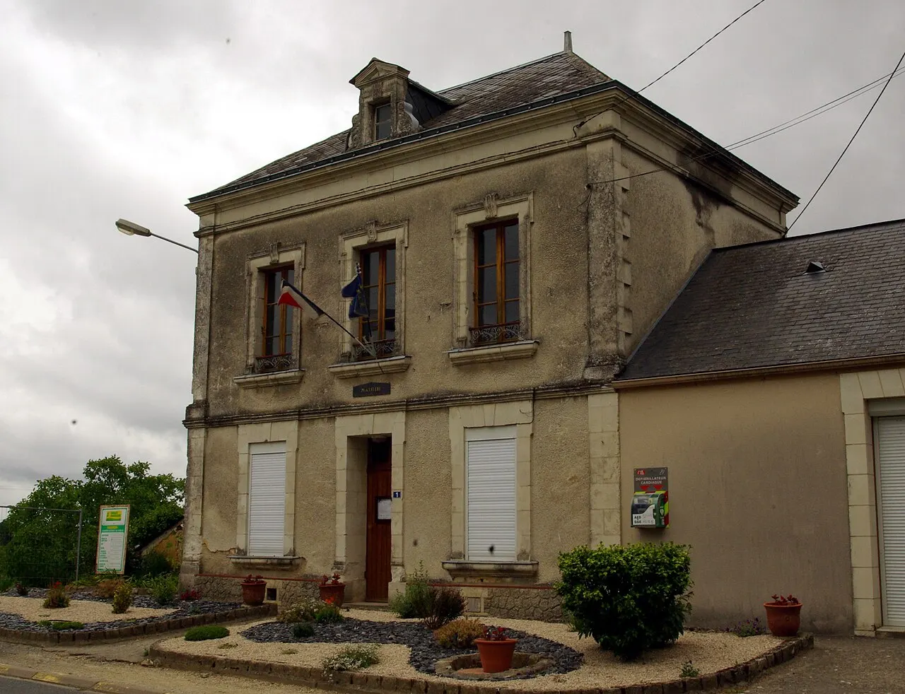 Mairie d'Échemiré (Maine-et-Loire, France).