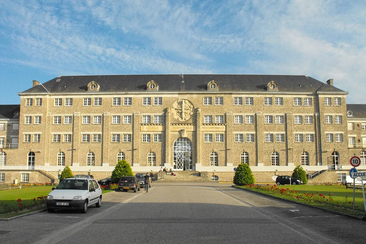 Vue du Lycée Pierre Caraminot (ex École Nationale Professionnelle) à Égletons, en Corrèze (France)