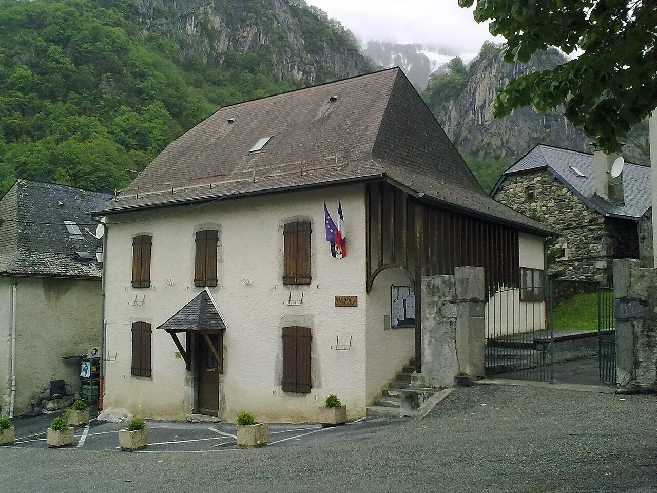 Mairie d'Etsaut (Pyrénées-Atlantiques, France).