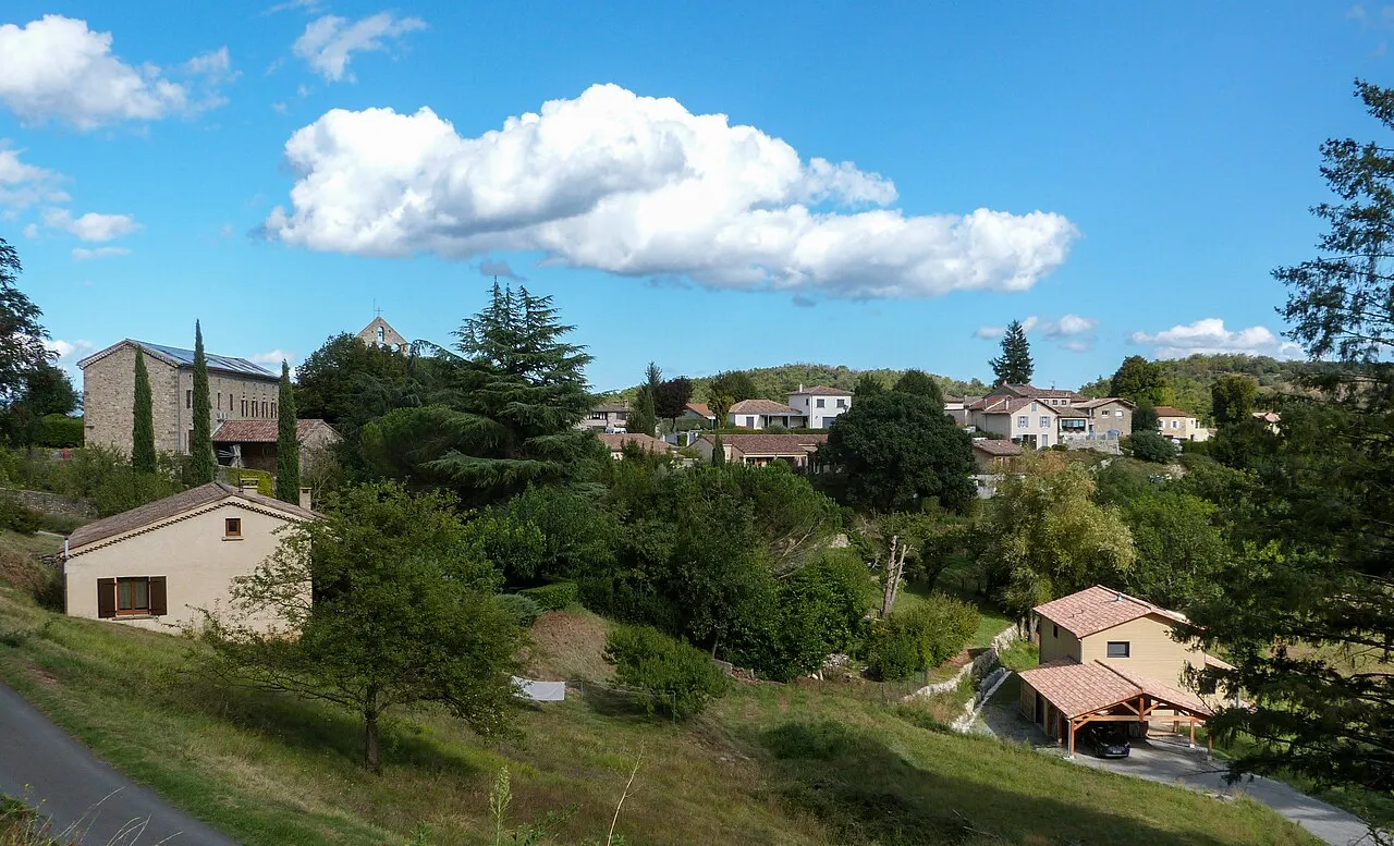 Le village de Fabras (Ardèche) en septembre 2023.