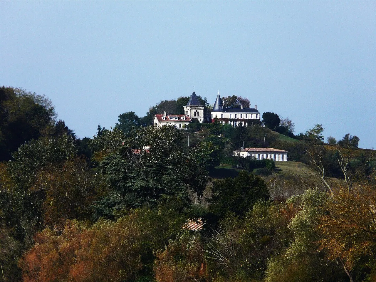 Fronsac, Gironde, France (vue prise depuis Libourne)