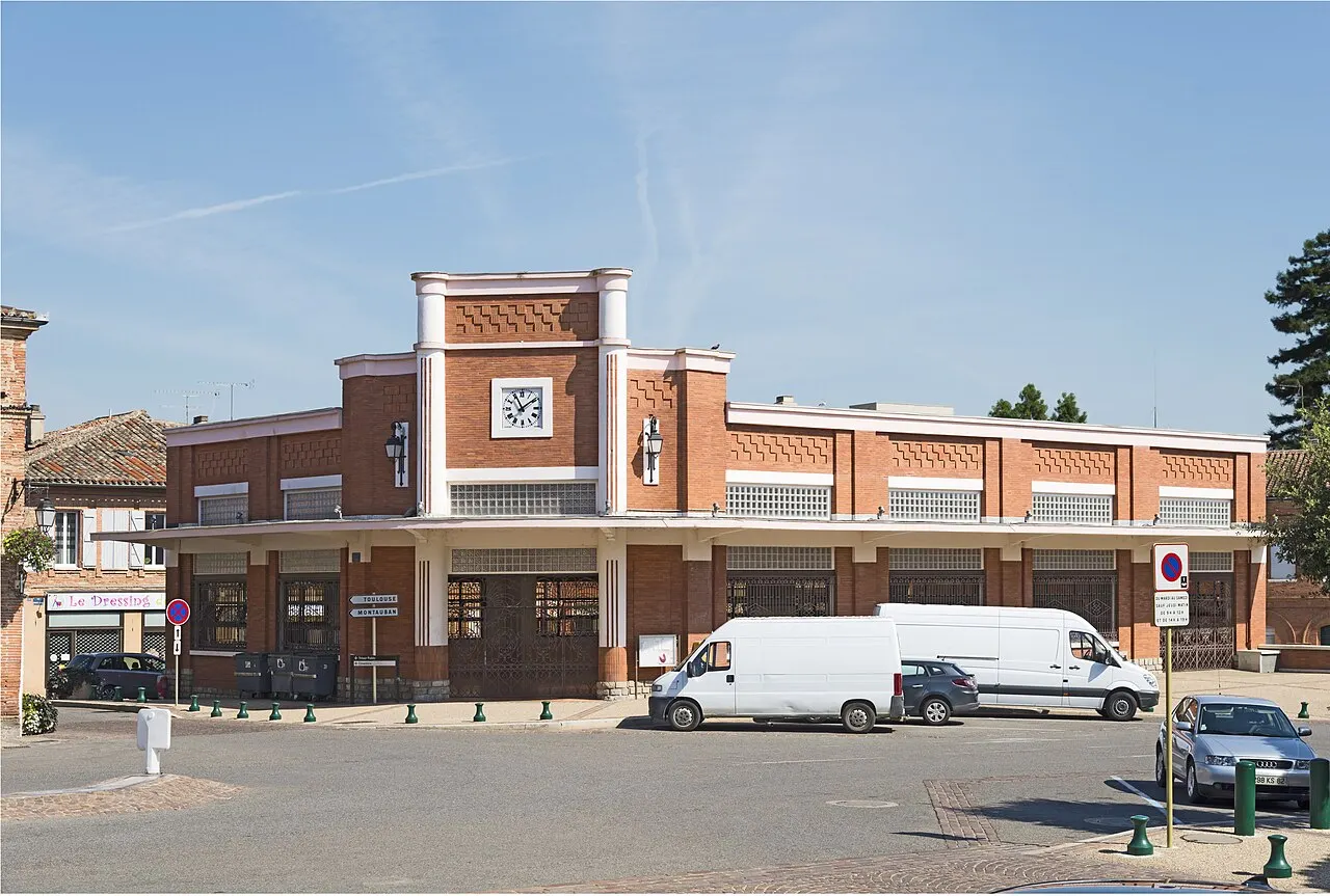 Fronton, Haute-Garonne, France. Le Marché Couvert.