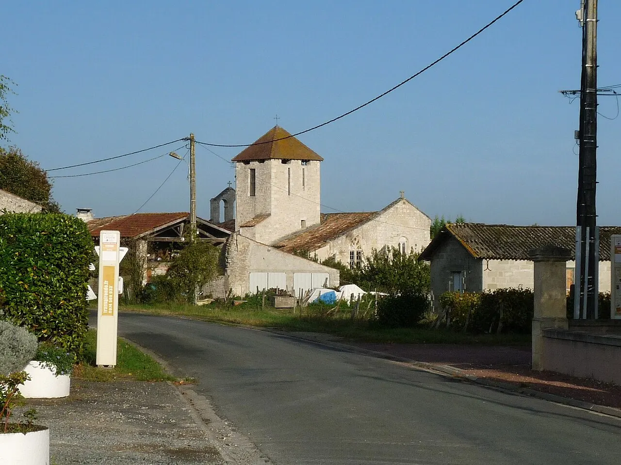 Vue du bourg au sud, Générac, Gironde, France