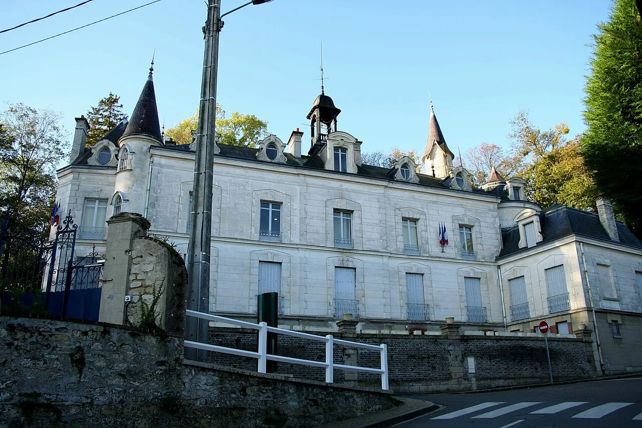 Ancienne mairie de Hardricourt - Yvelines (France)