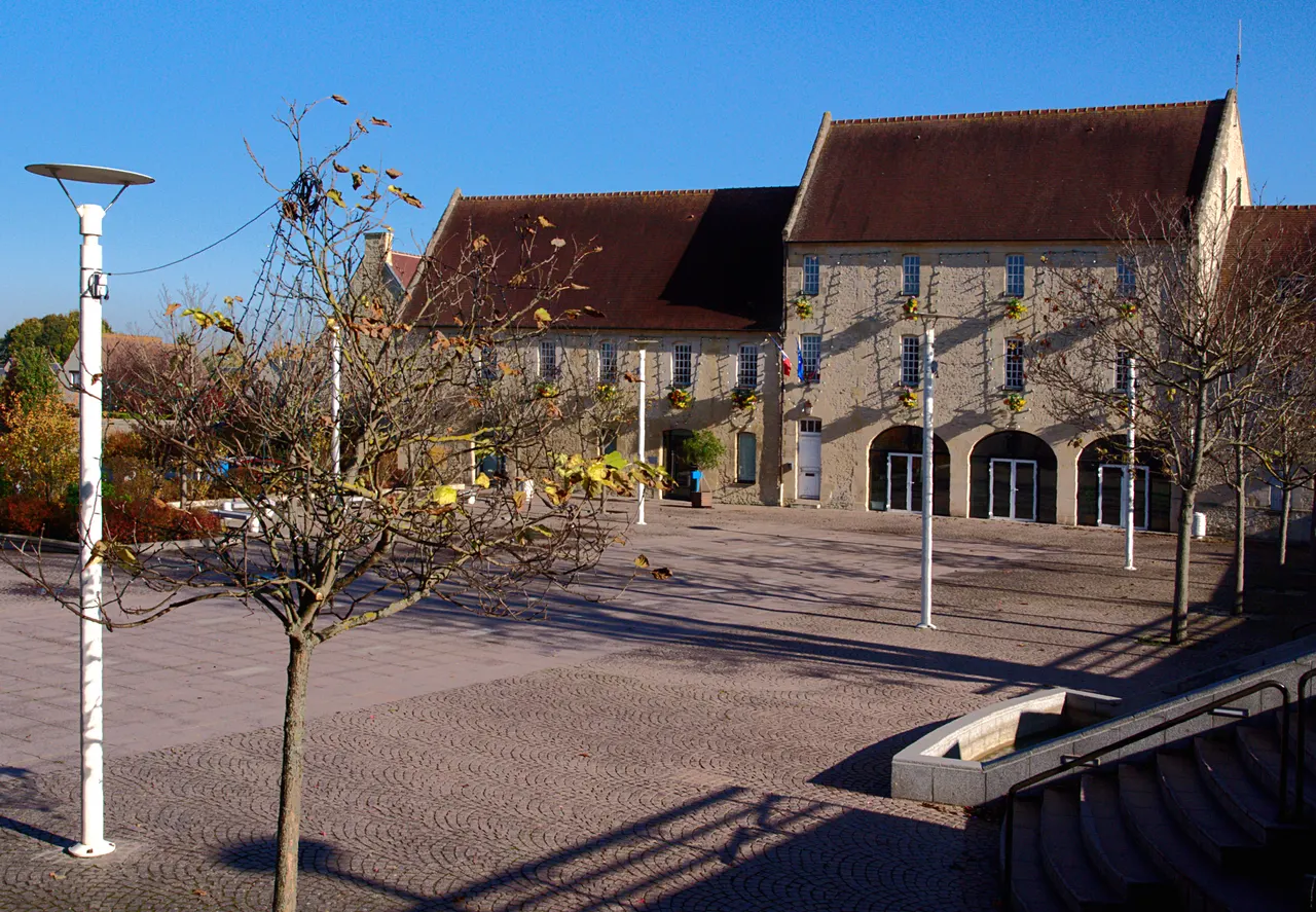 L'Hotel de ville de IFS, Calvados.