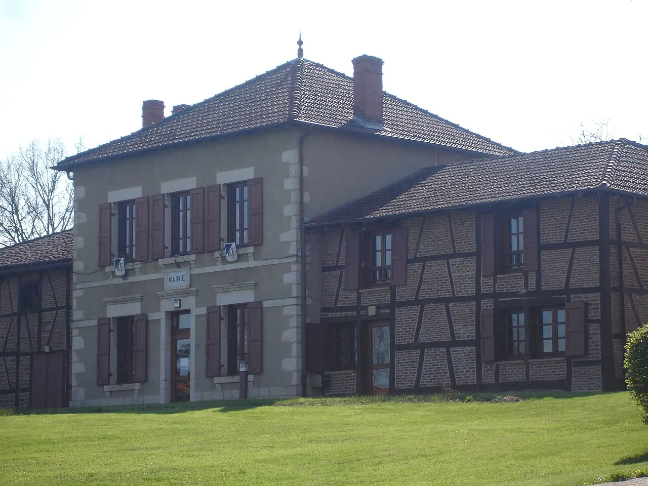Jayat (Ain) : La mairie