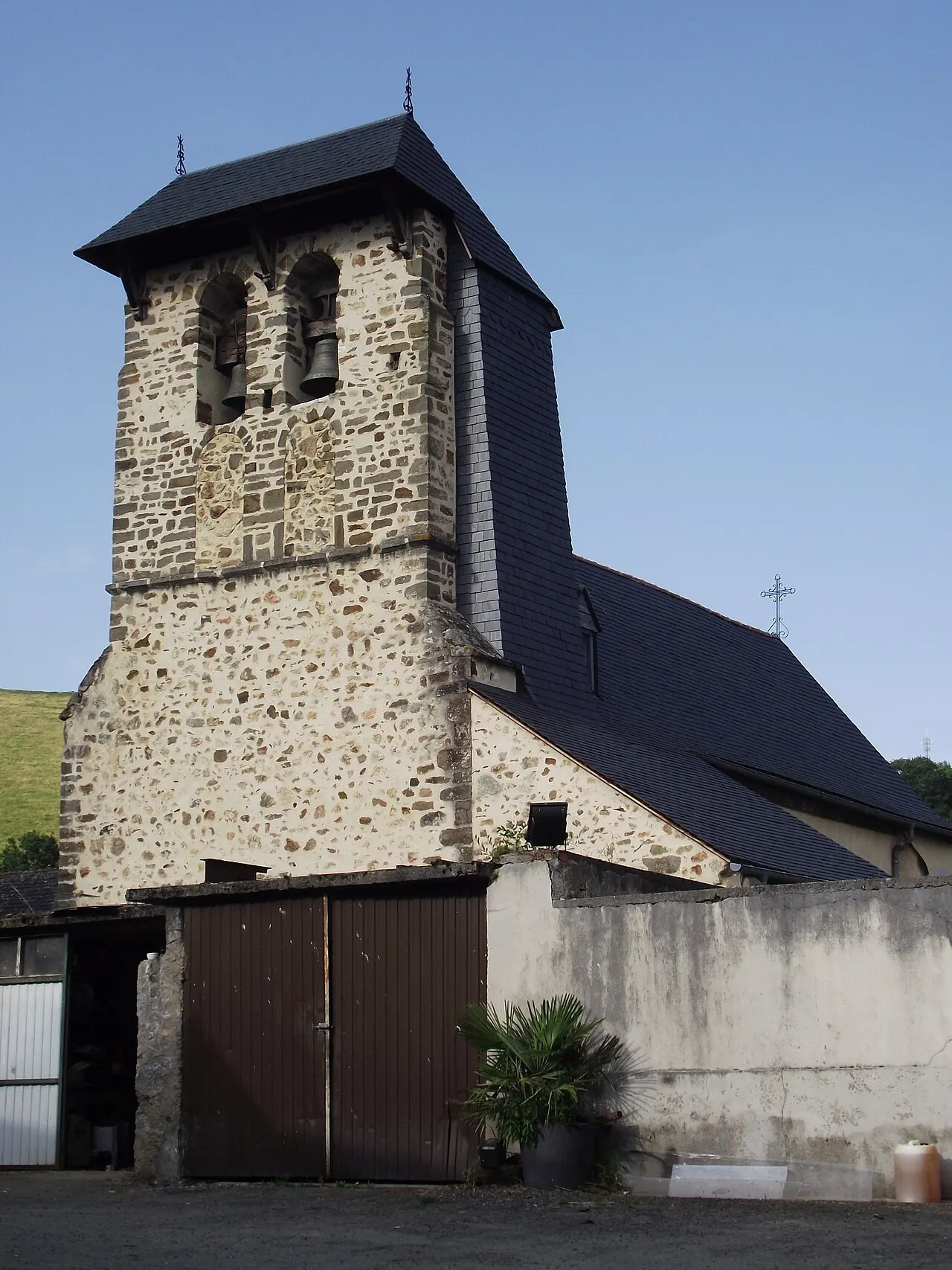 Église Saint-Pierre de Julos, Hautes-Pyrénées, France