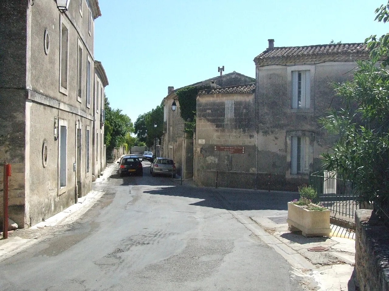 The commune of Junas, ( post code is F30250 and INSEE 30136) is situated north of the River Vidourle, south of Sommières in the departement…