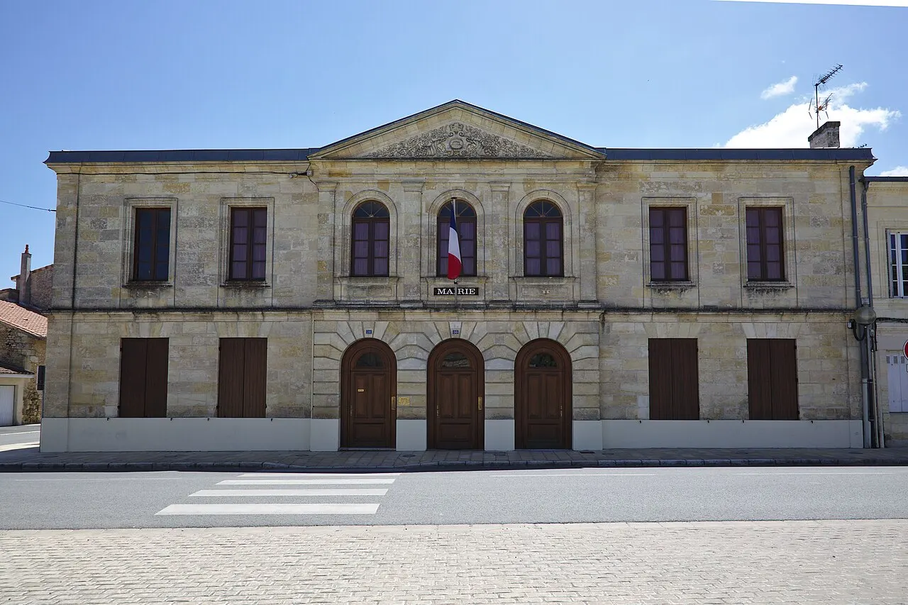 Mairie de Lamarque