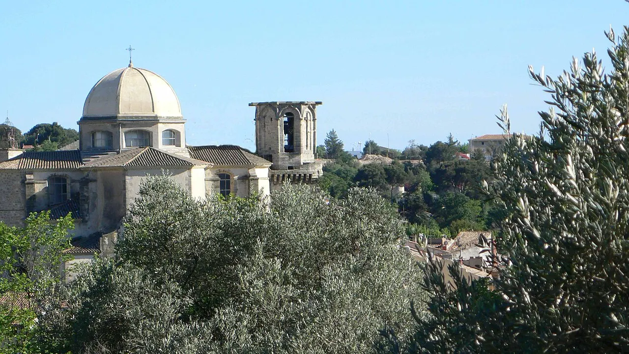 Vue de l'Eglise Notre Dame de l'Assomption du chemin de Croix de Lambesc