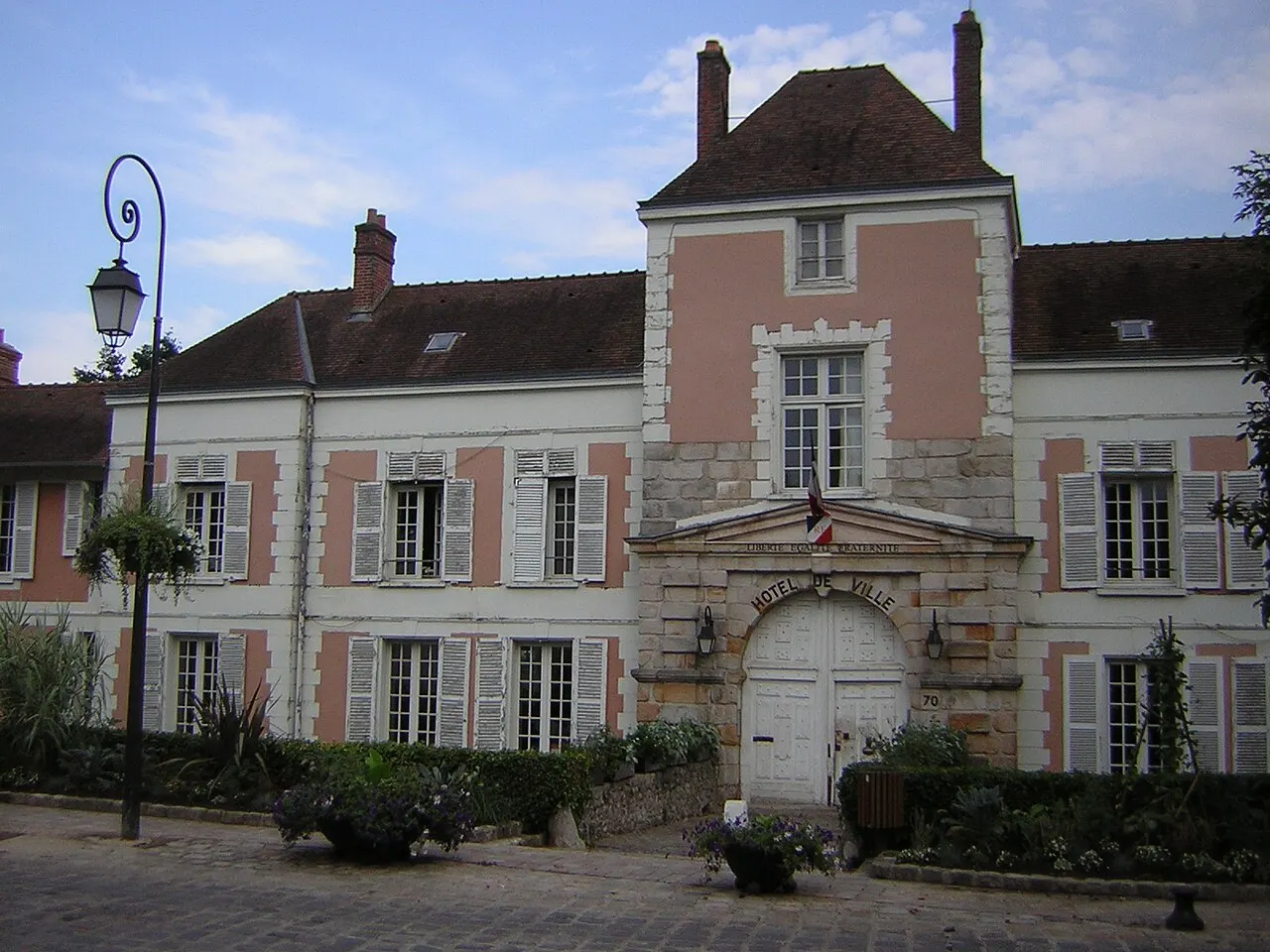 Lardy (91) Mairie