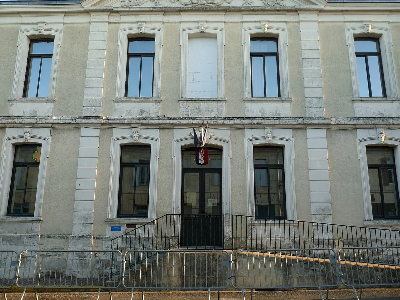 Mairie de Laruscade, Gironde, France