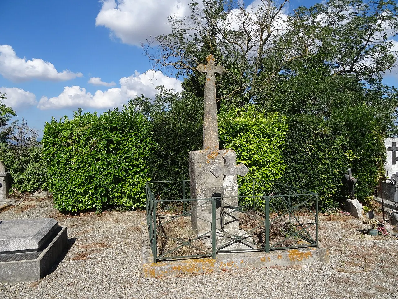 Croix de cimetière