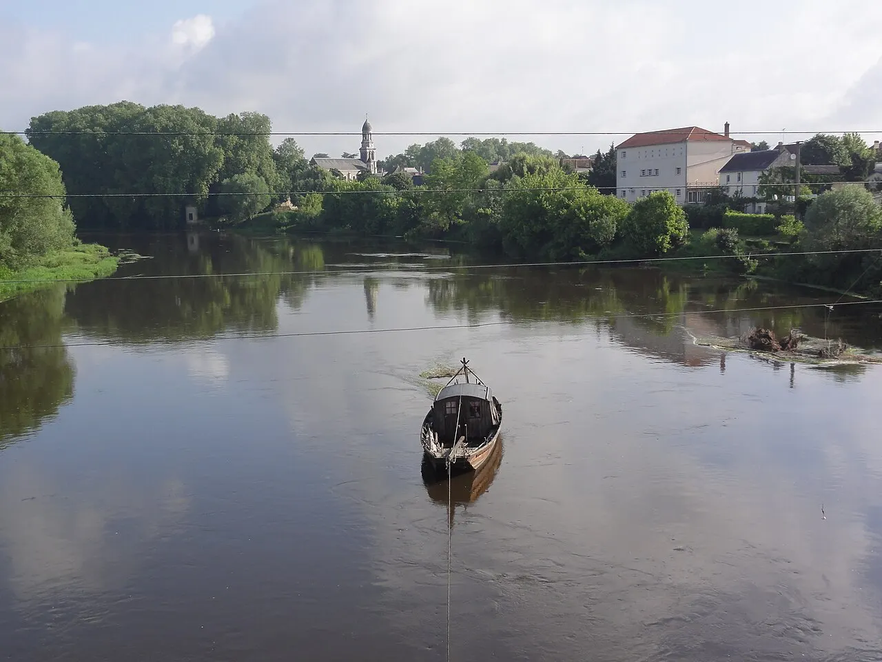 Les Ormes (Vienne) vue de la Vienne