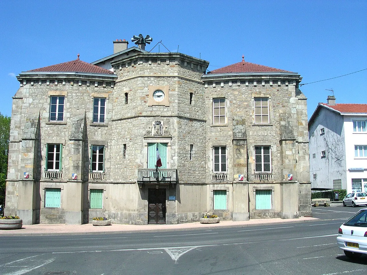 Lezoux (Puy-de-Dôme, France) : la mairie (XIXe siècle).
