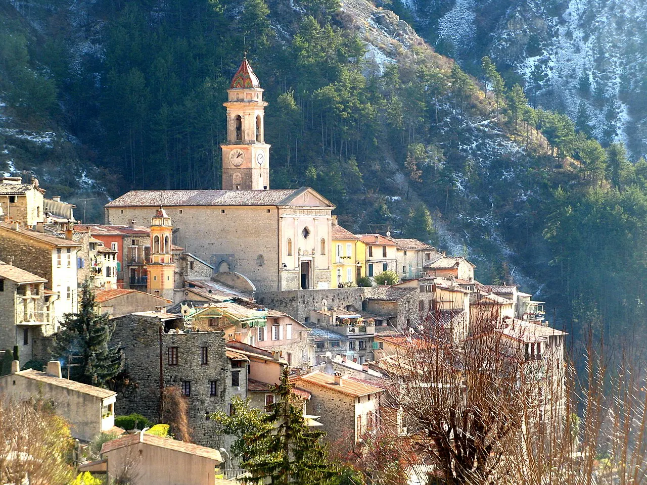 Lucéram (Alpes Maritimes, France) en hiver