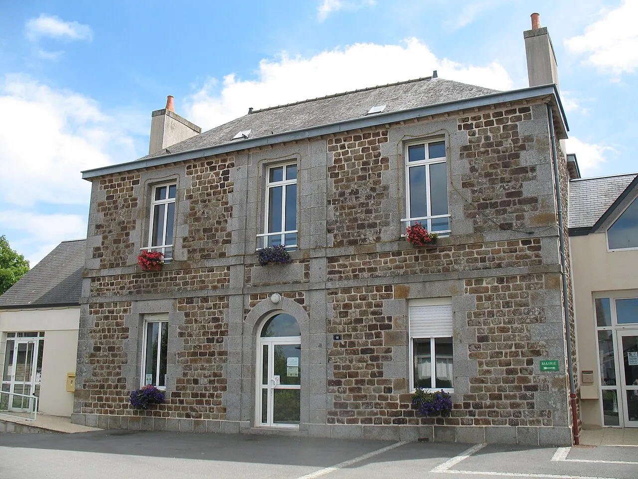 Mairie de Luitré.