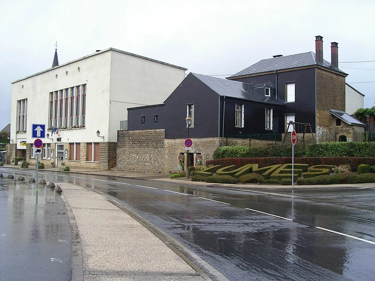 Lumes est une ville située dans le departement des Ardennes en France