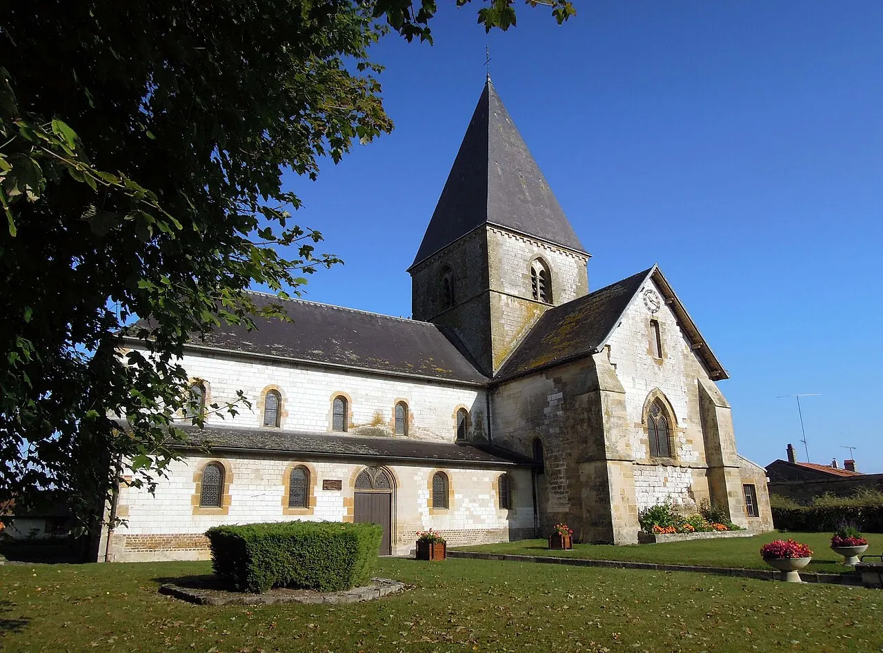 Église Saint-Pierre-et-Saint-Paul, (Classé, 1919)