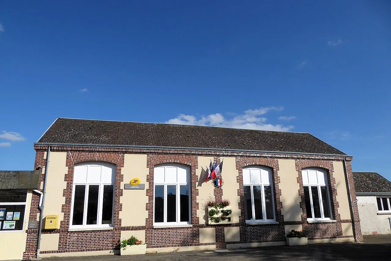 mairie, Magny, Eure-et-Loir (France).