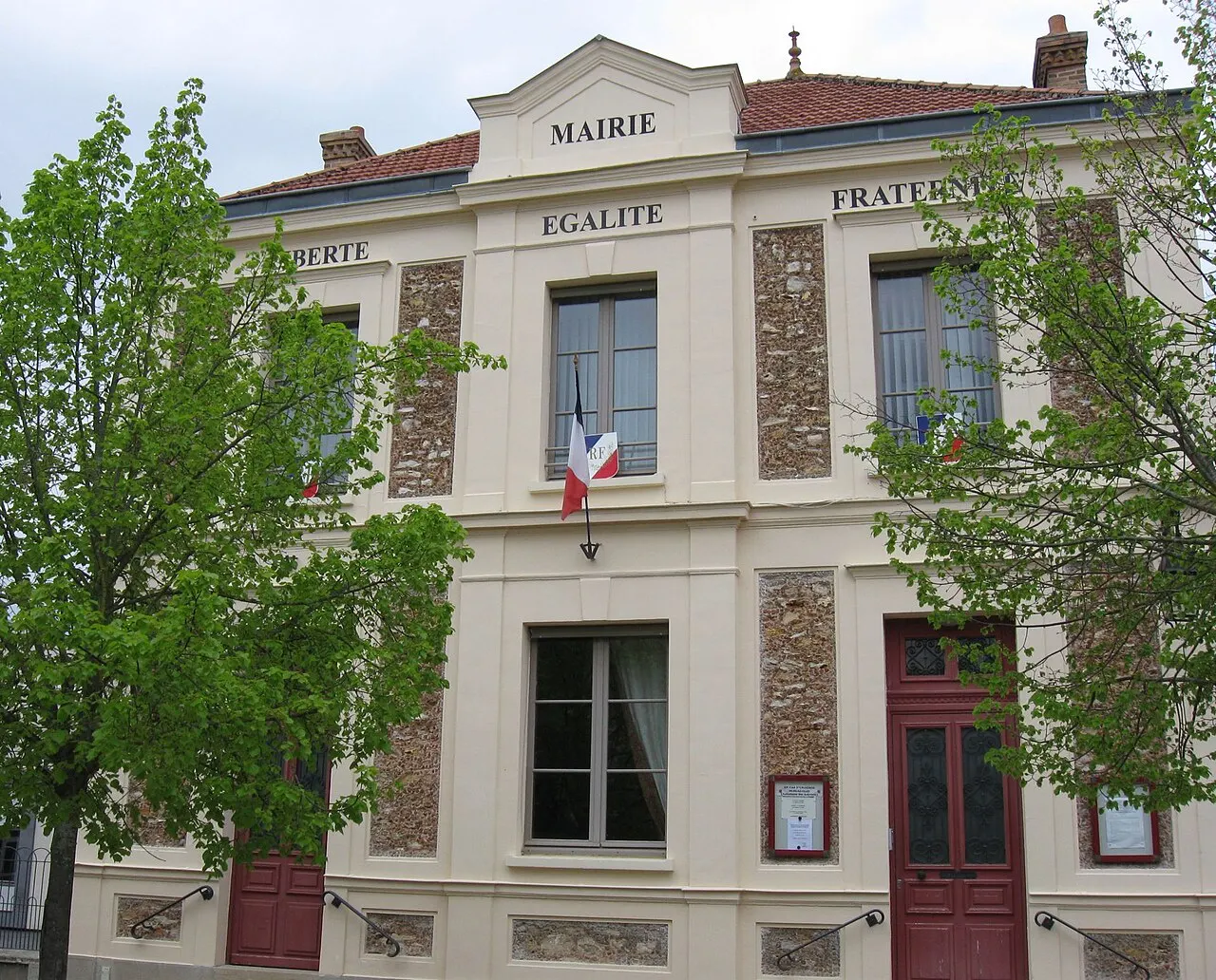 Mairie de Maincy. (Seine-et-Marne, région Île-de-France).
