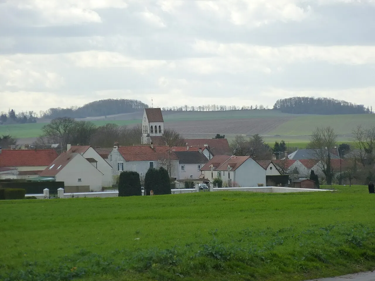 Village de Marcilly. (Seine-et-Marne, région Île-de-France).