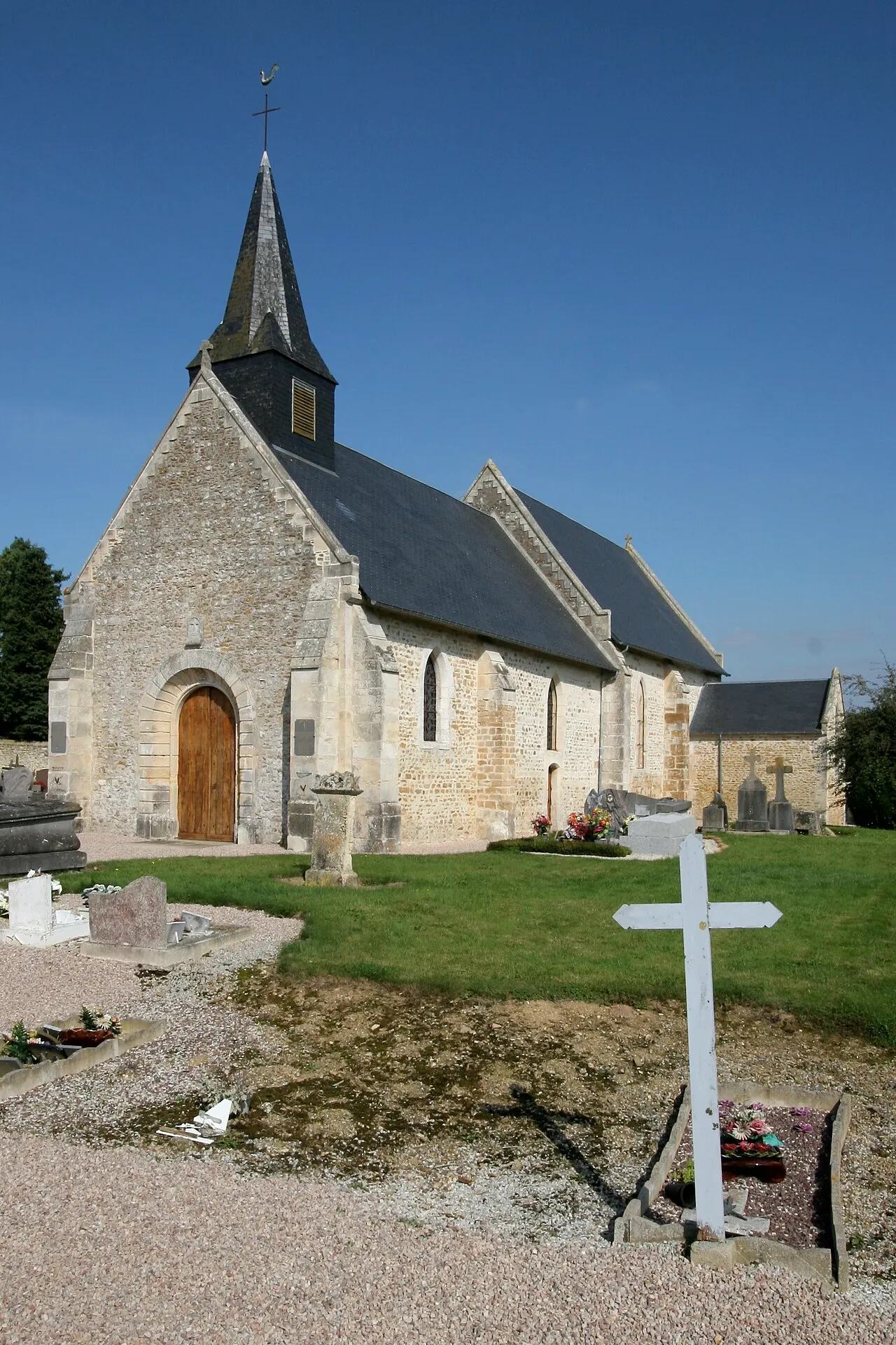 Église Saint-Cellerin à Meslay (Calvados, France).