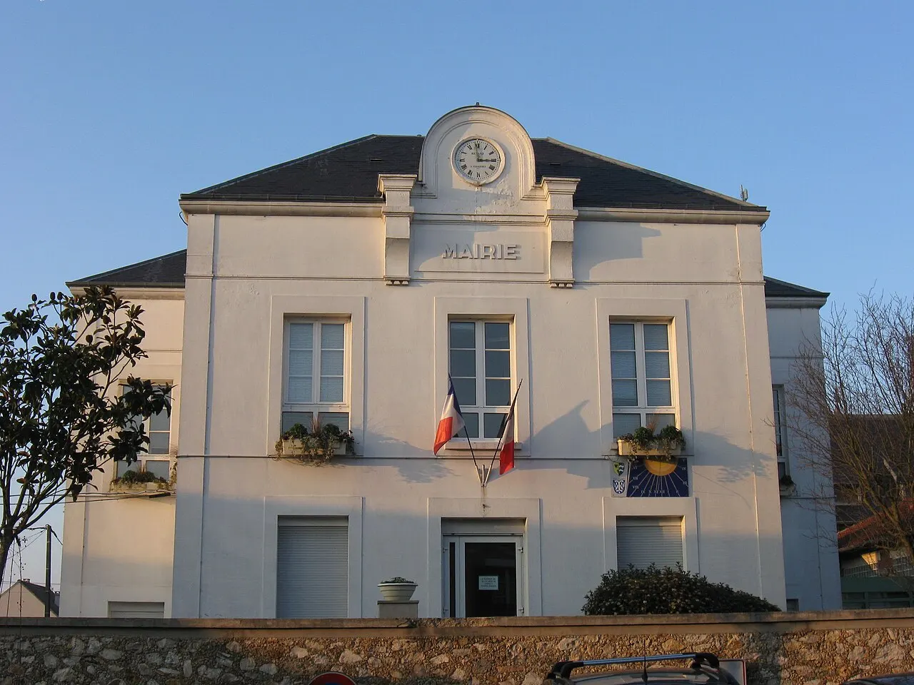 Mairie de Montévrain. (Seine-et-Marne, région Île-de-France).