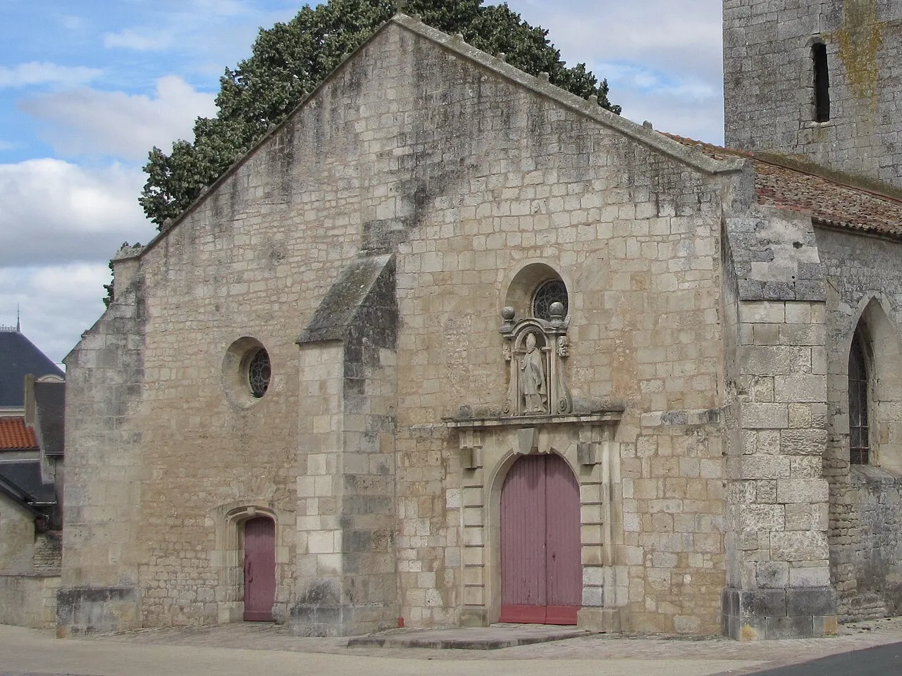 Église Saint-Hilaire de Nalliers, (Inscrit, 1989)
