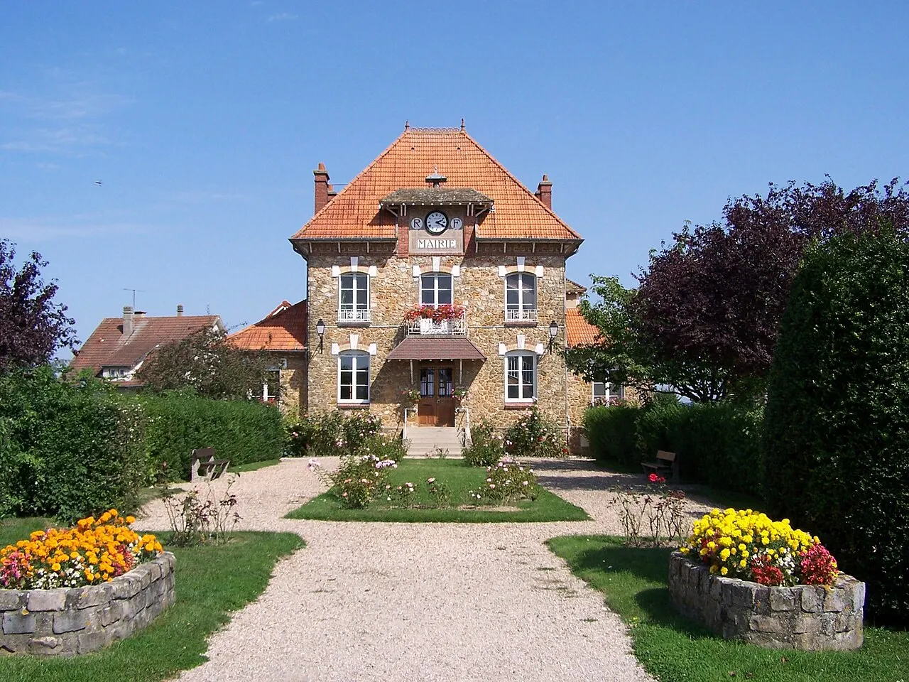 Mairie d'Orgerus (Yvelines, France)