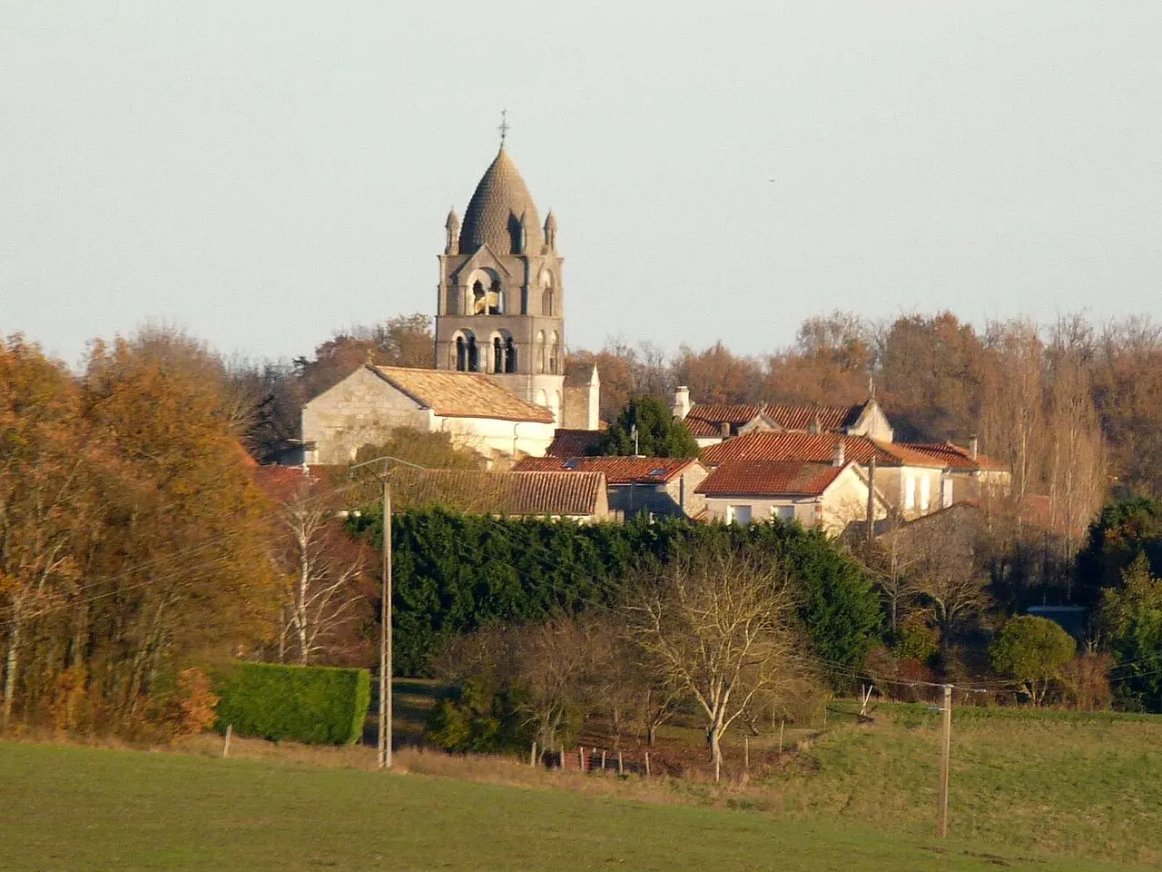 vue de Pérignac depuis la route de Blanzac, Charente, France